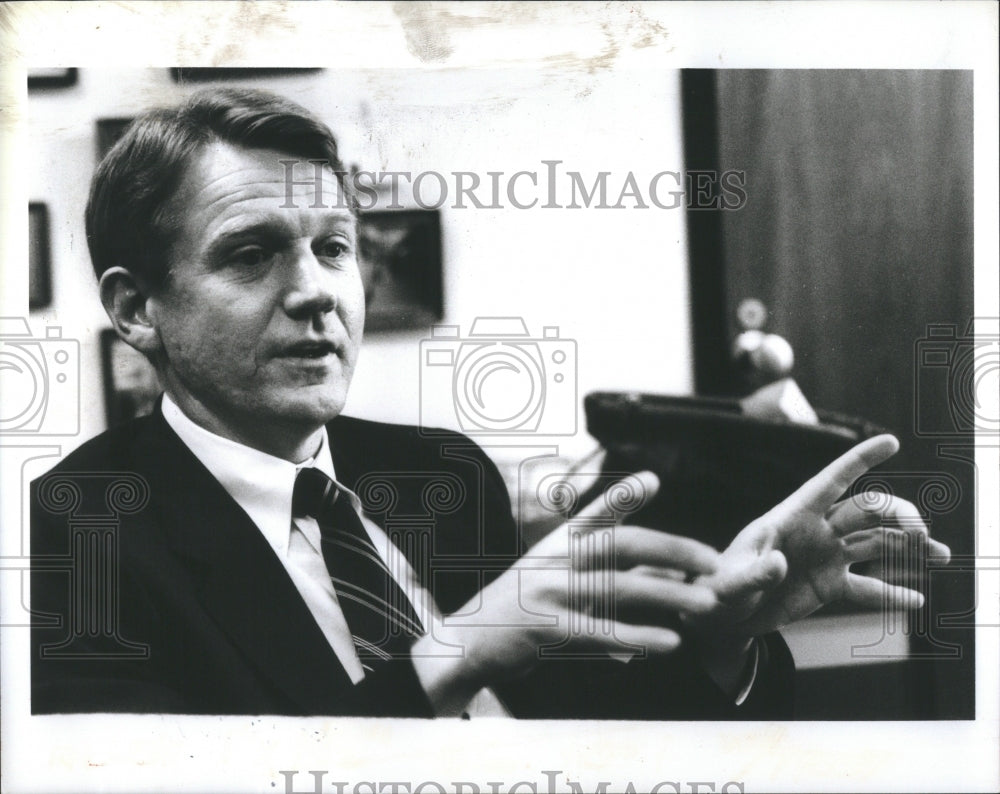 1984 Press Photo Principal Troy High Athena Troy School