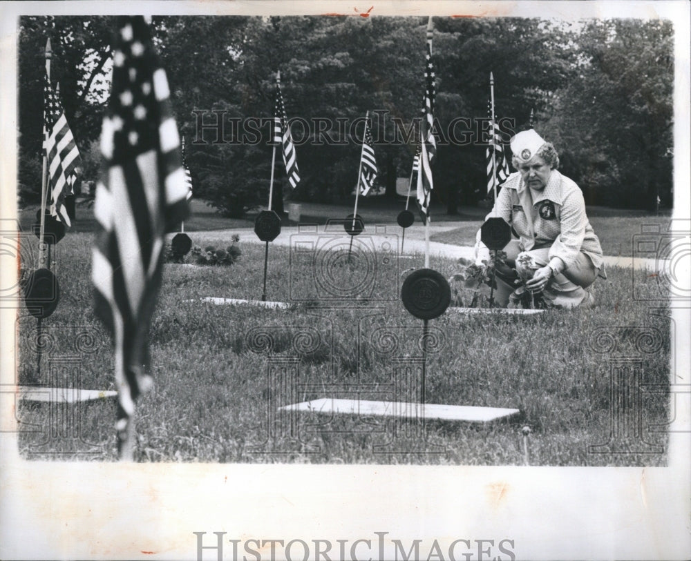 1975 Memorial Day Press Photo