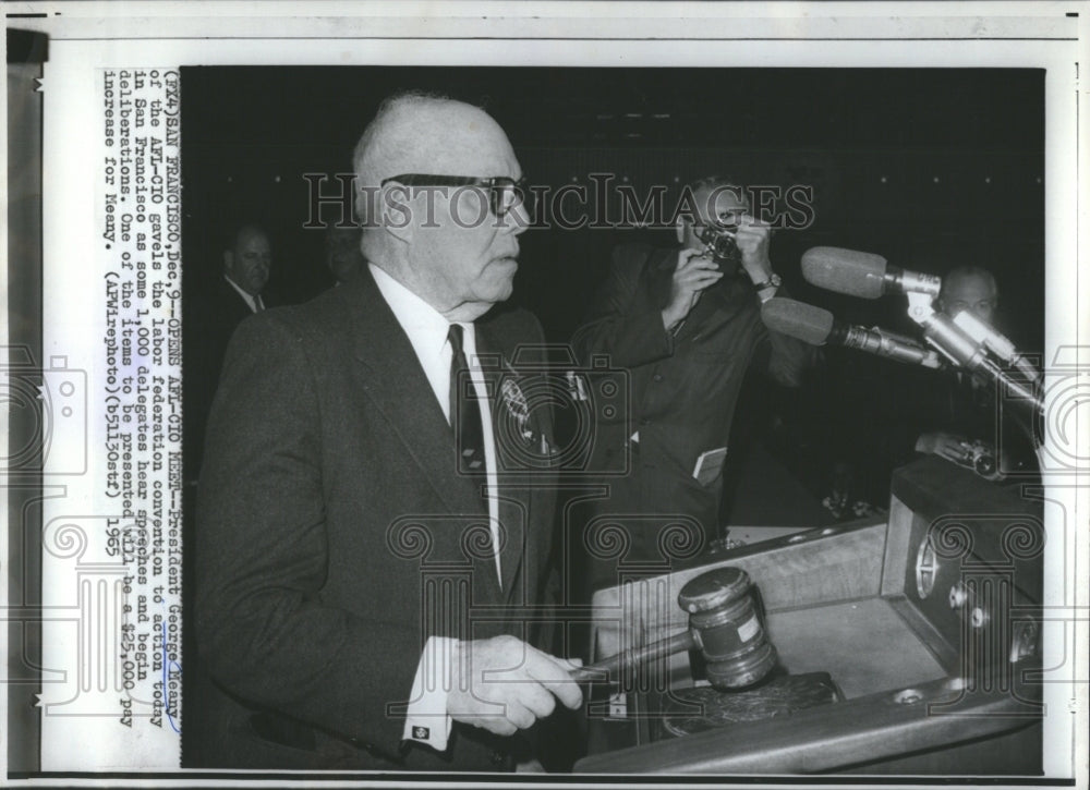 1965 Press Photo President Meany uses gavels