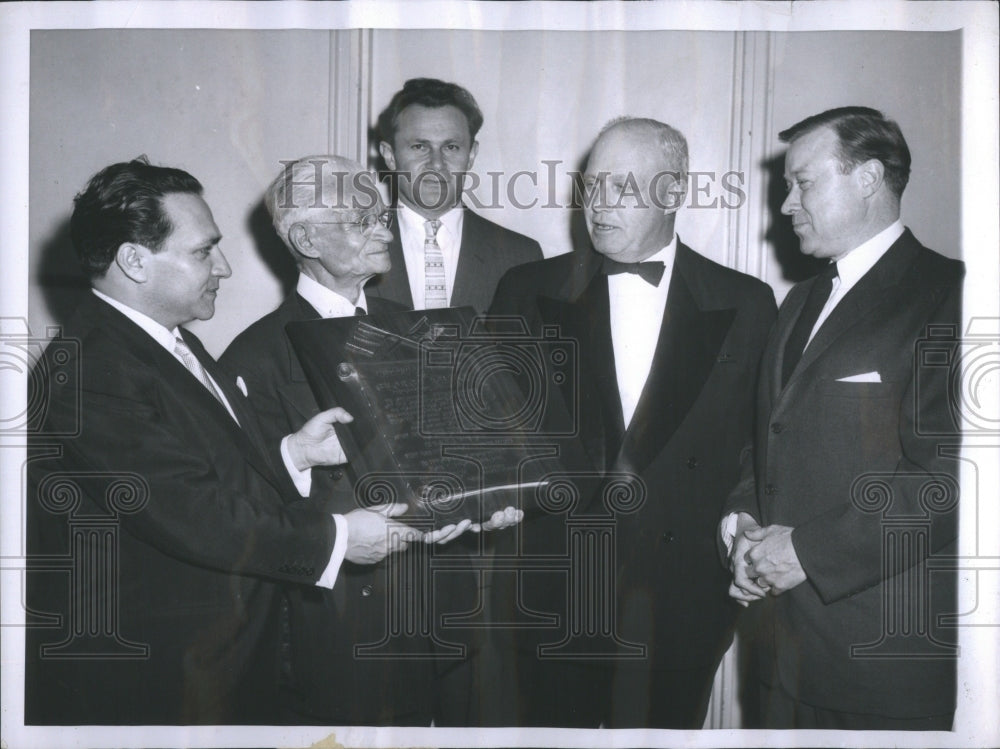 1957 Press Photo Meany gets humanitarian award