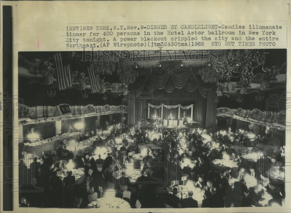 1956 Press Photo Dinner by candlelight at Astor