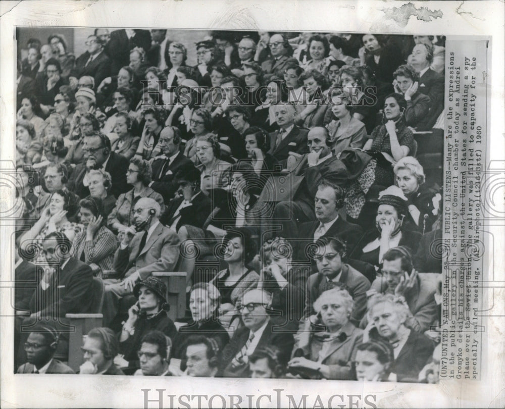 1960 Press Photo The public listen to Gromyko charges