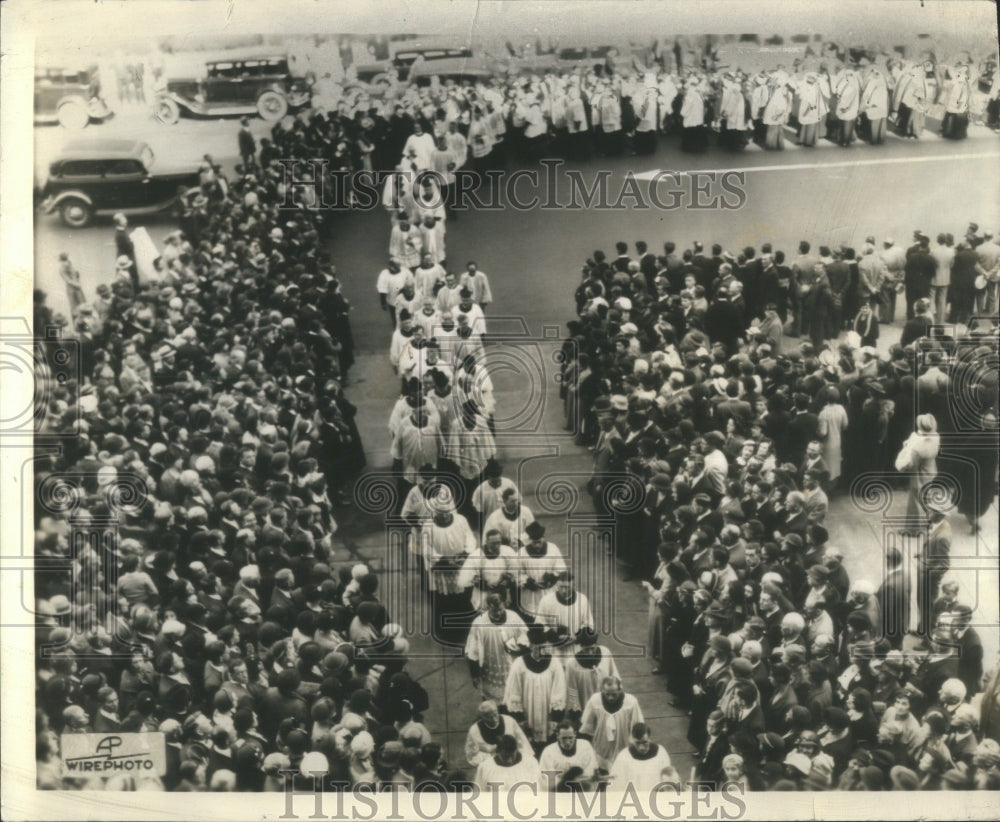 1935 Press Photo Eucharistic Congress Cardinal Hayes