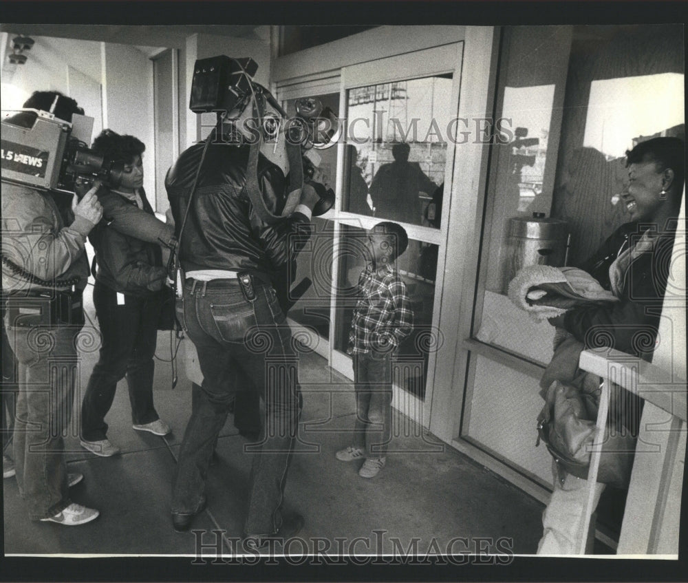 1984 Press Photo James Simmons Rochelle Simmons Hospt