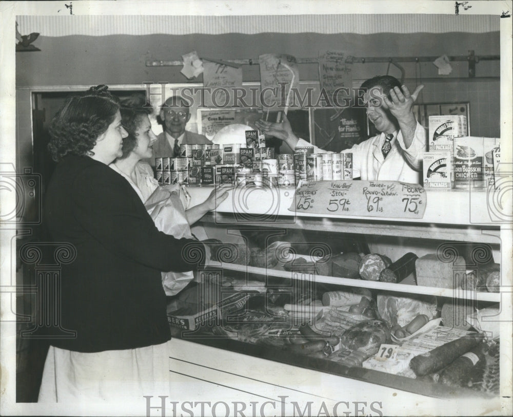 1947 Press Photo Meatless Tuesday