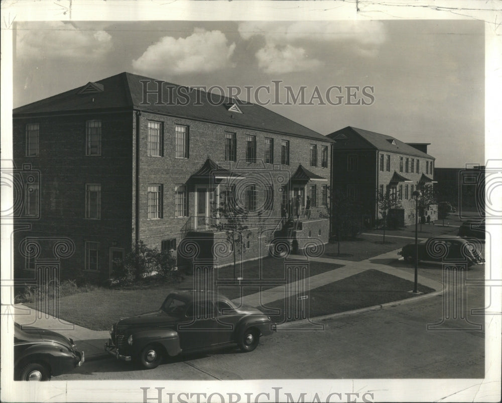 1949 Press Photo Chatham Park Apartmaent Cottage 83rd