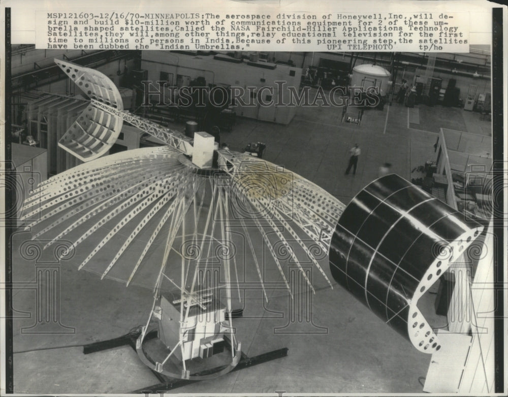 1970 Press Photo Context Spaceflight Satellite Object