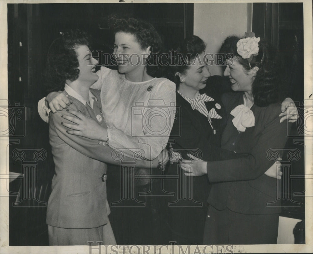 1944 Press Photo Harriet Sorka Elizebeth Calonico Elect