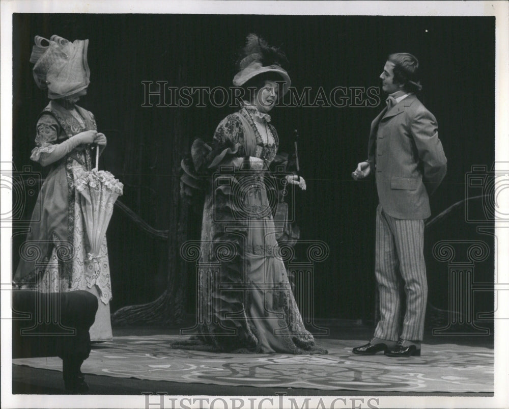 1972 Press Photo Importance Being Earnest Goodman