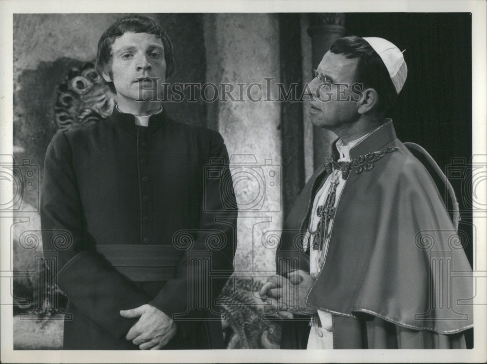 1969 Press Photo Festival Hume Crony Douglas Spillane