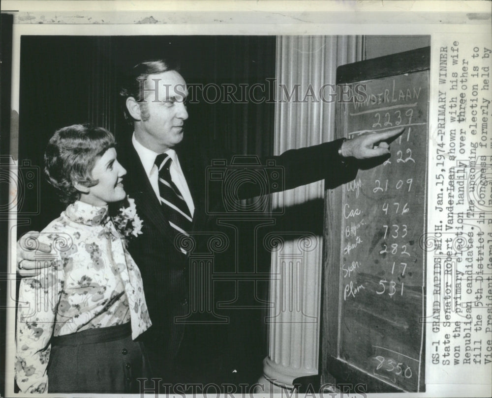 1974 Press Photo Robert VanderLaan Politician Senator