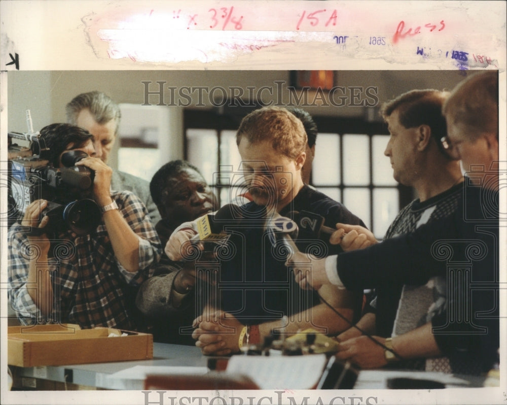 1992 Press Photo Leslie Williams Prison Safe Everybody