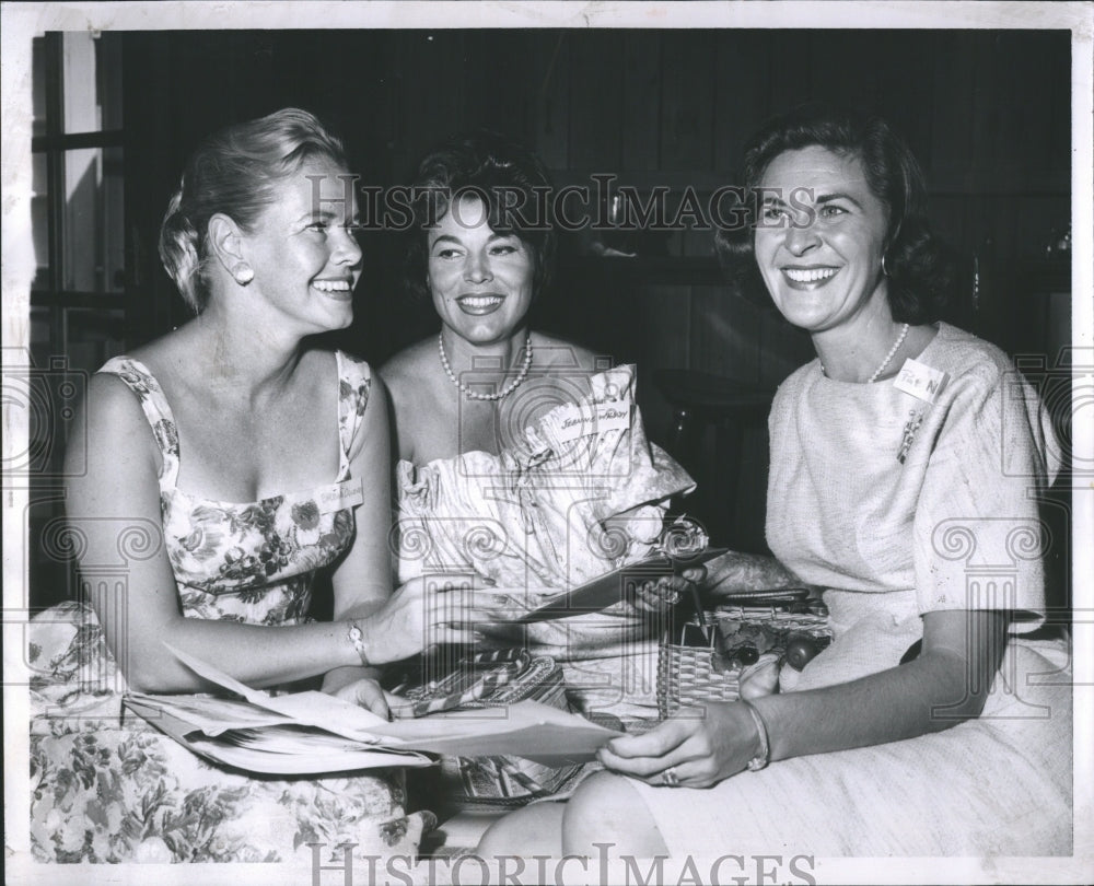 1961 Press Photo Richard E Oglesly Maynard Andreas