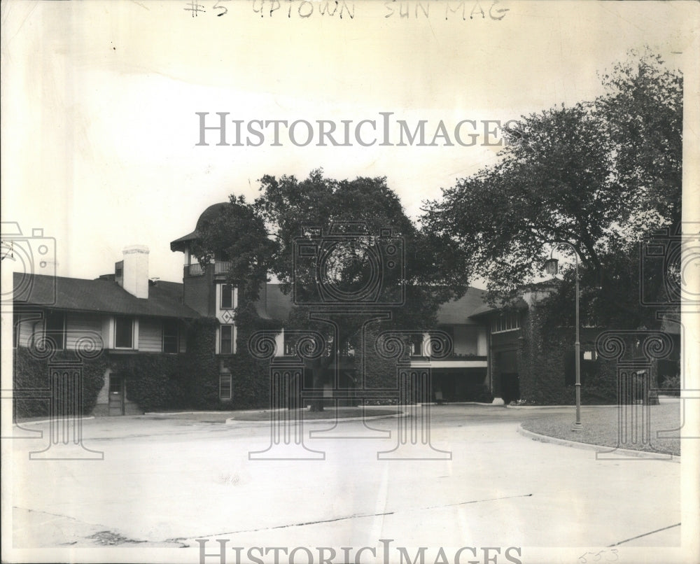1939 Press Photo saddle cycle sheridan place