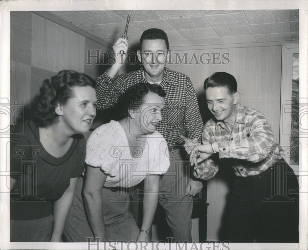 1953 Press Photo Condon Chairman Sadie Hawkins Dance