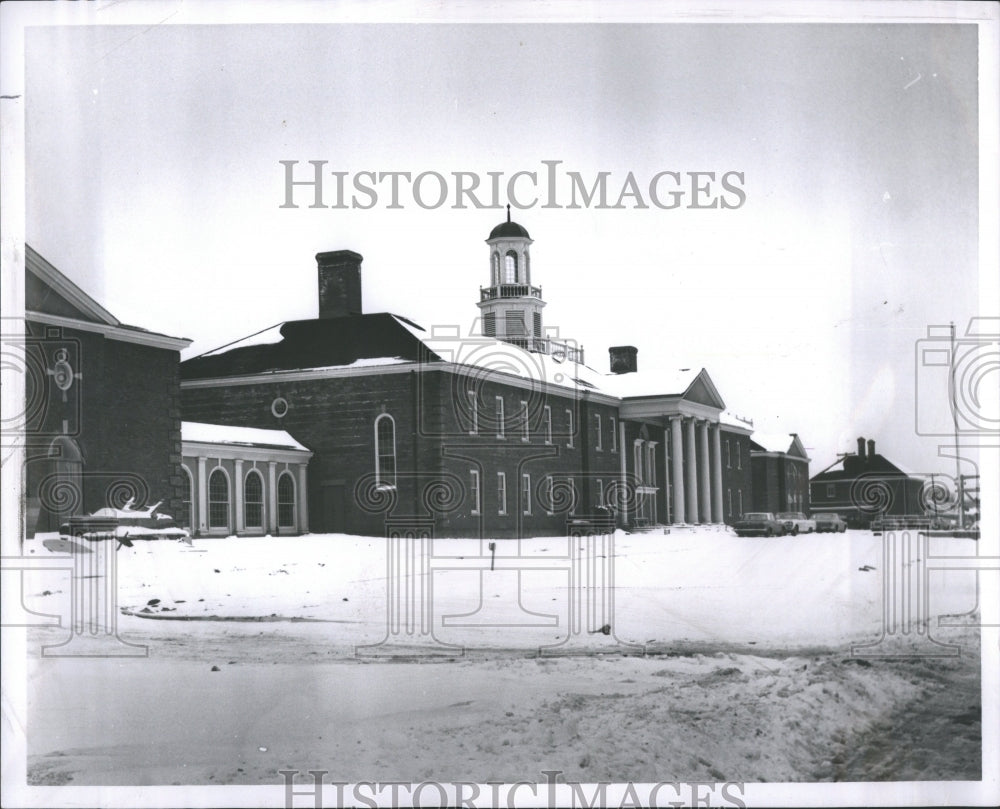 1965 Press Photo Institutuion School Compulsory Student