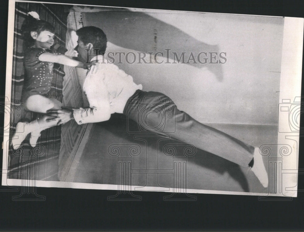 1965 Acrobatic Press Photo