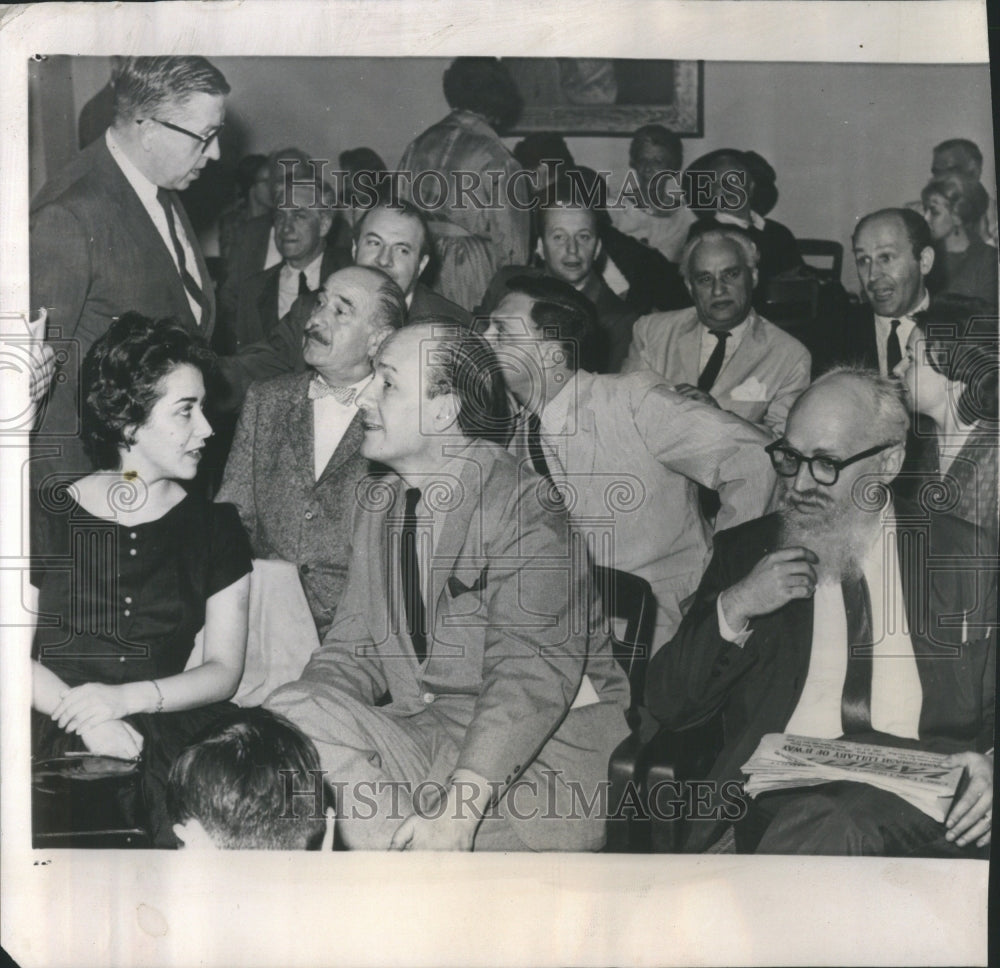 1960 Press Photo Tenth Man quity Headquarter Strike