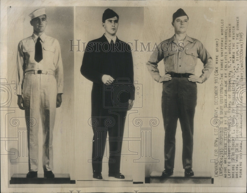 1945 New Navy Uniform Press Photo