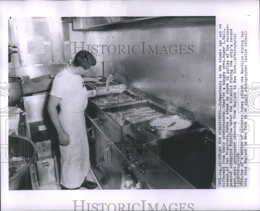 1958 Press Photo Submariner Atomic Nuclear England