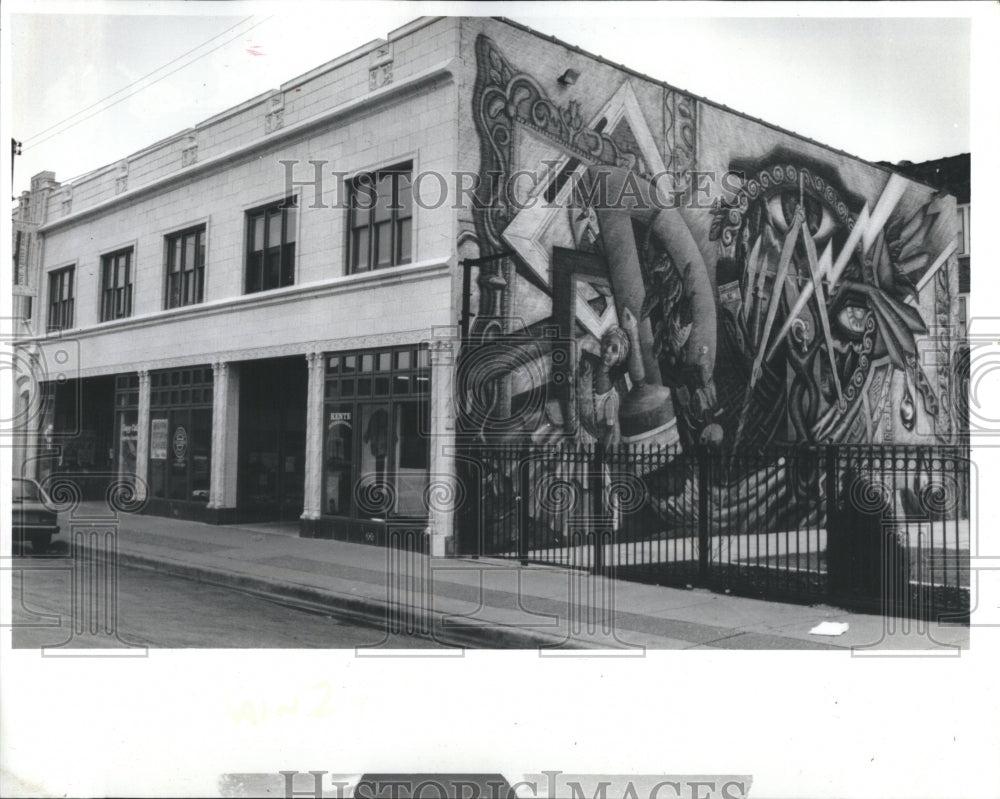 1992 Press Photo Artist Row Stores African Book Center