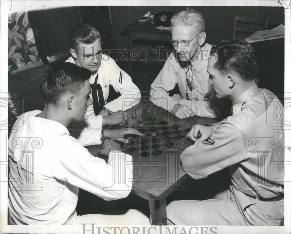 1952 Clarence Eugene Davis Press Photo