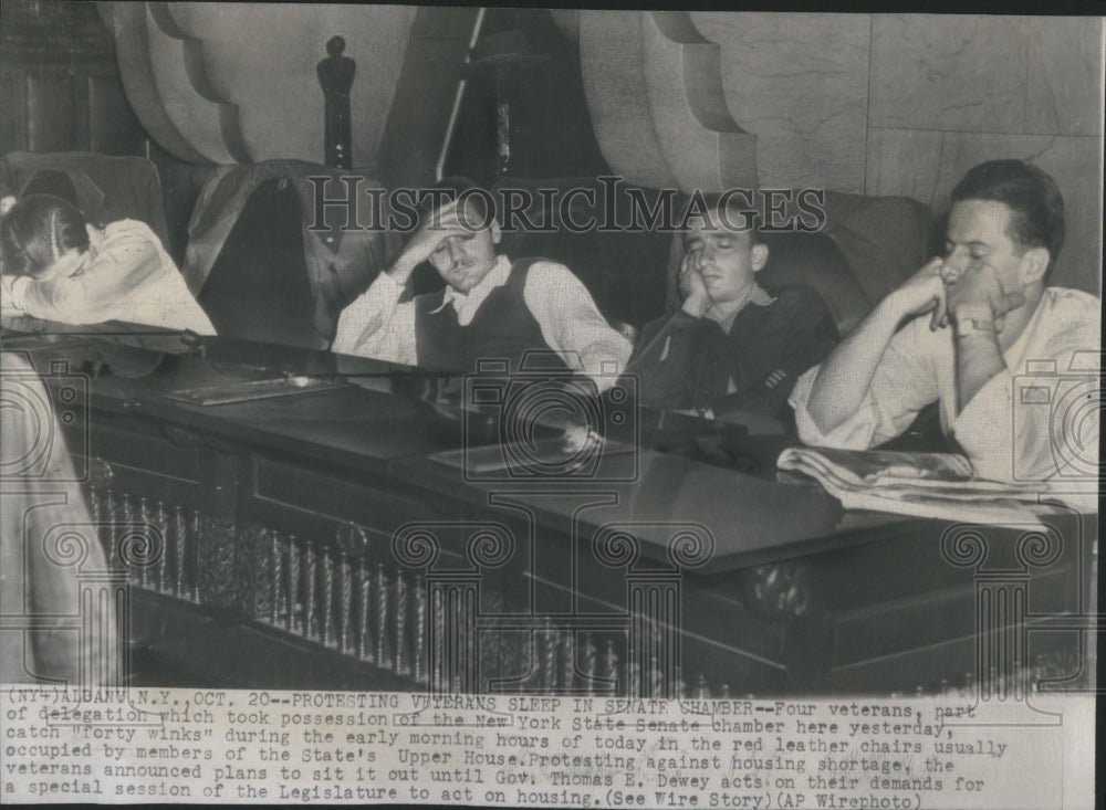 1946 Press Photo Protesting Veterans