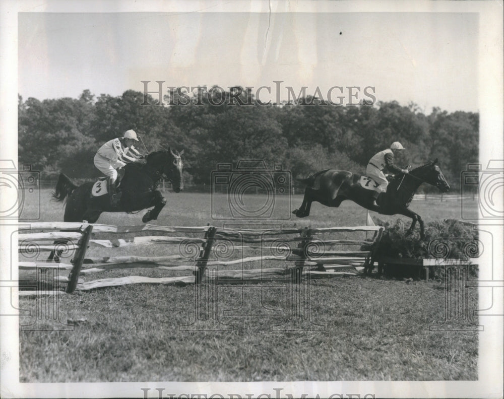 1947 Press Photo Horse Olympic Trials Set Fair Winner