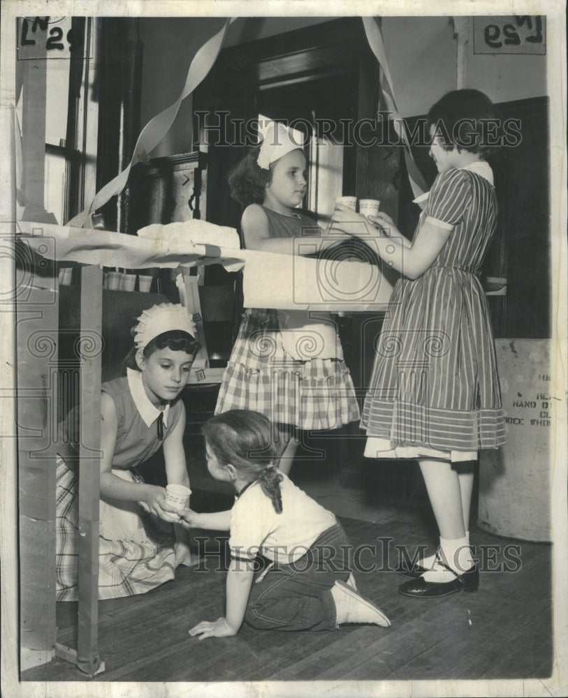 1956 Press Photo Suzette Desalvo Washington Joanne