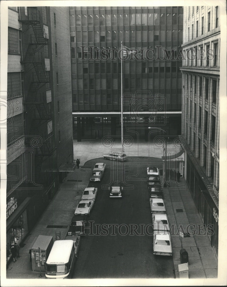 Press Photo Federal Center