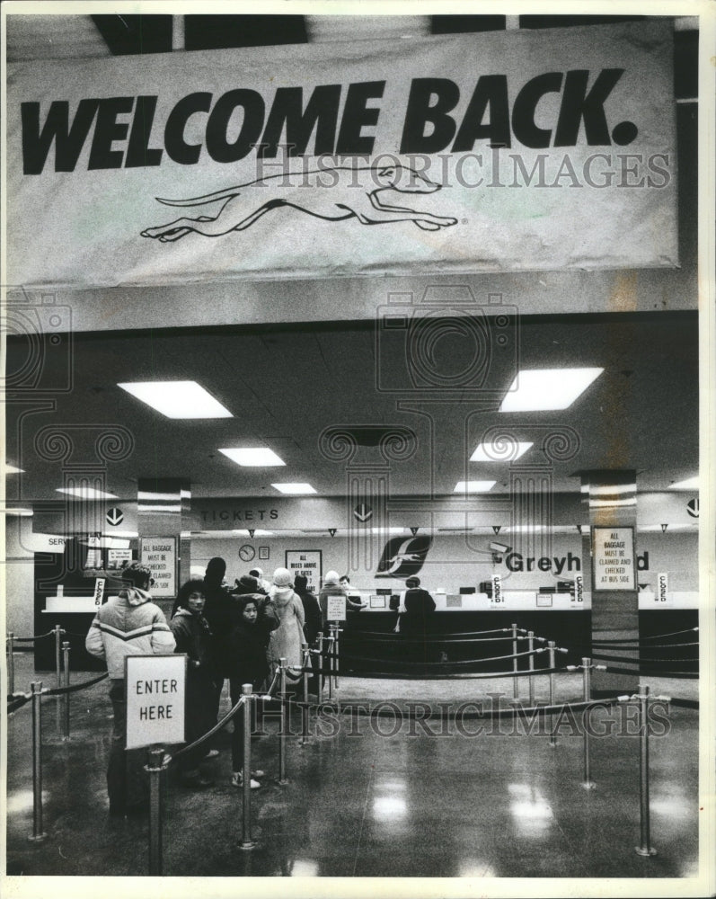 1983 Press Photo Greyhound Ticket Counter Strike