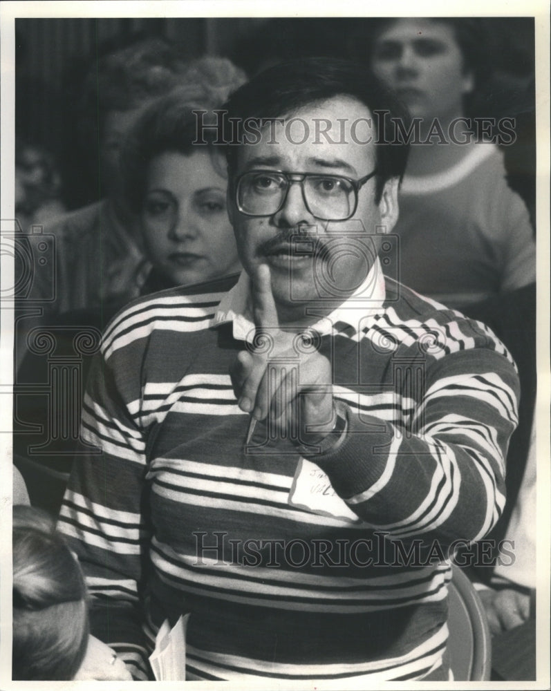 1986 Press Photo Jim Valencia Children Montessori