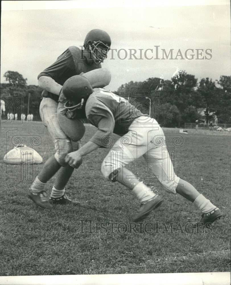 1966 Press Photo Maine South Tackle Mike Barrett Pad