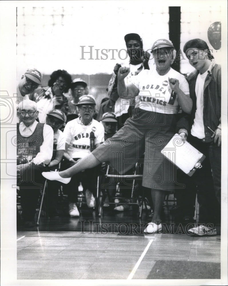 1989 Press Photo Sports competition for the elderly