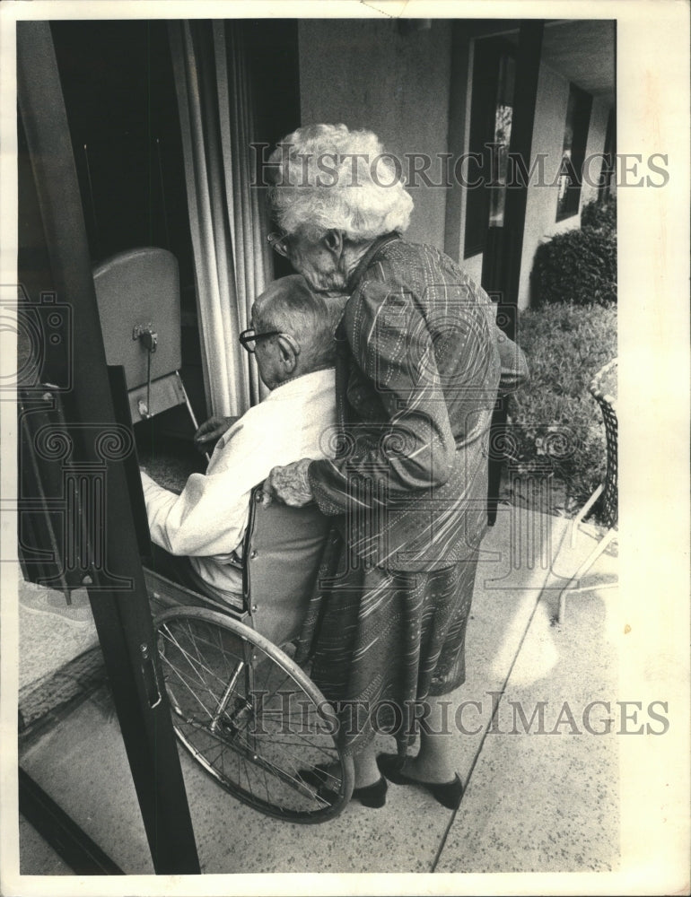 1987 Press Photo Octa Delameter Husband Nursing Home