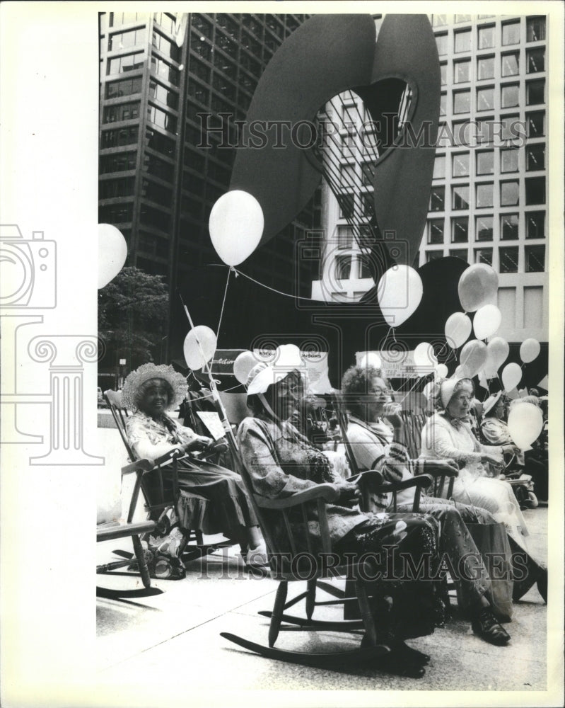 1985 Press Photo Seniors 5th Annual Rock-a-Thon