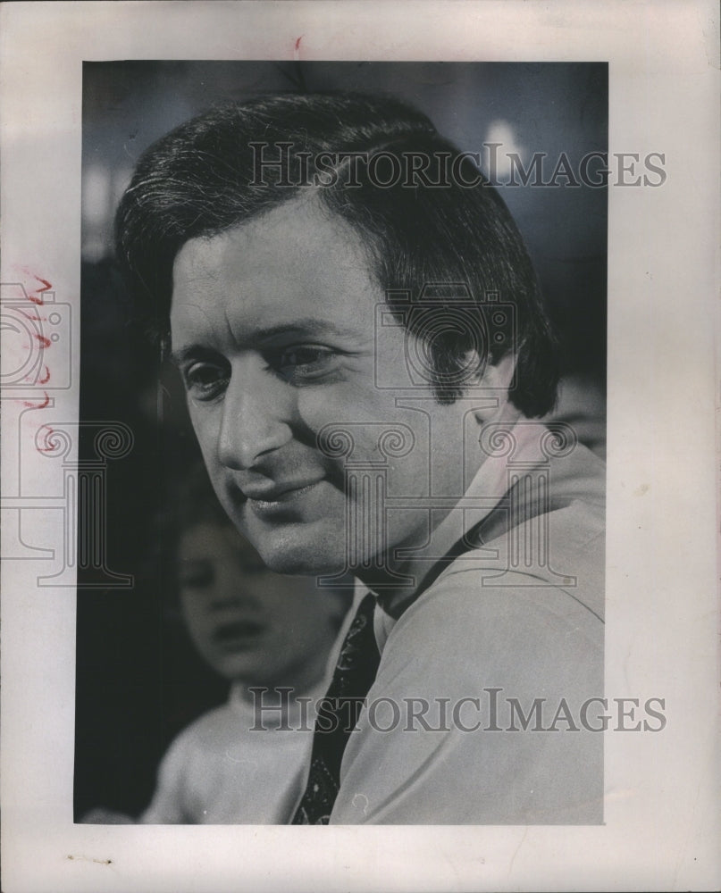 1974 Press Photo Sander Martin Levin