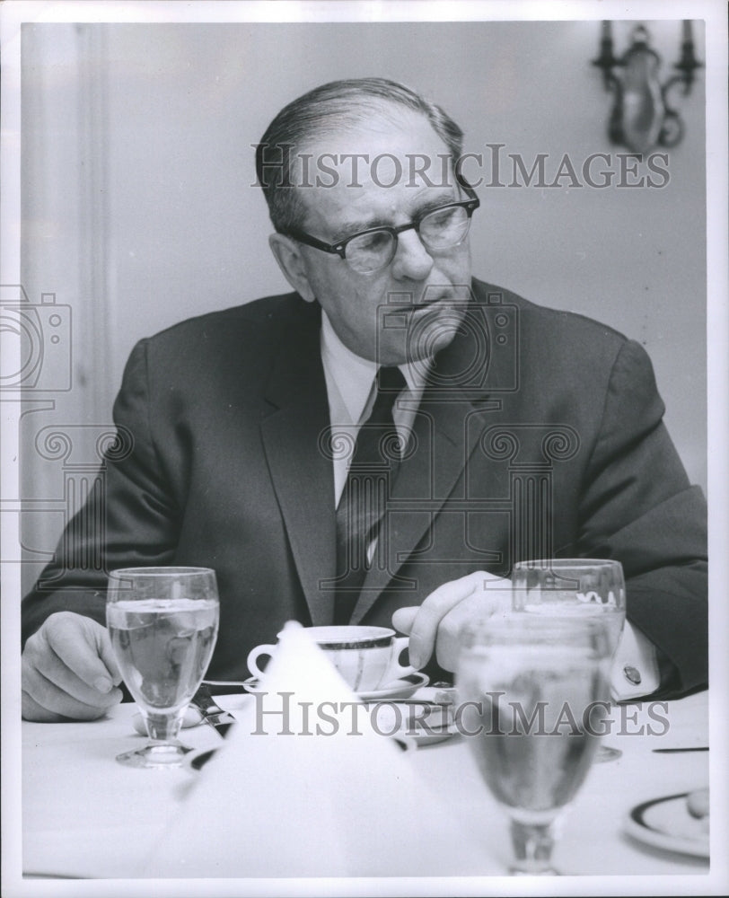 1963 Press Photo William Mayberry,National Bank Detroit