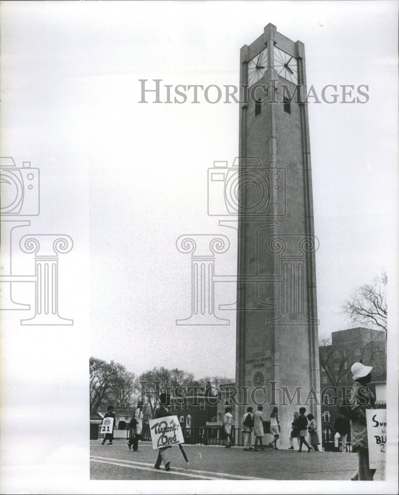 1969 Press Photo Northwestren University Rebecca Crown