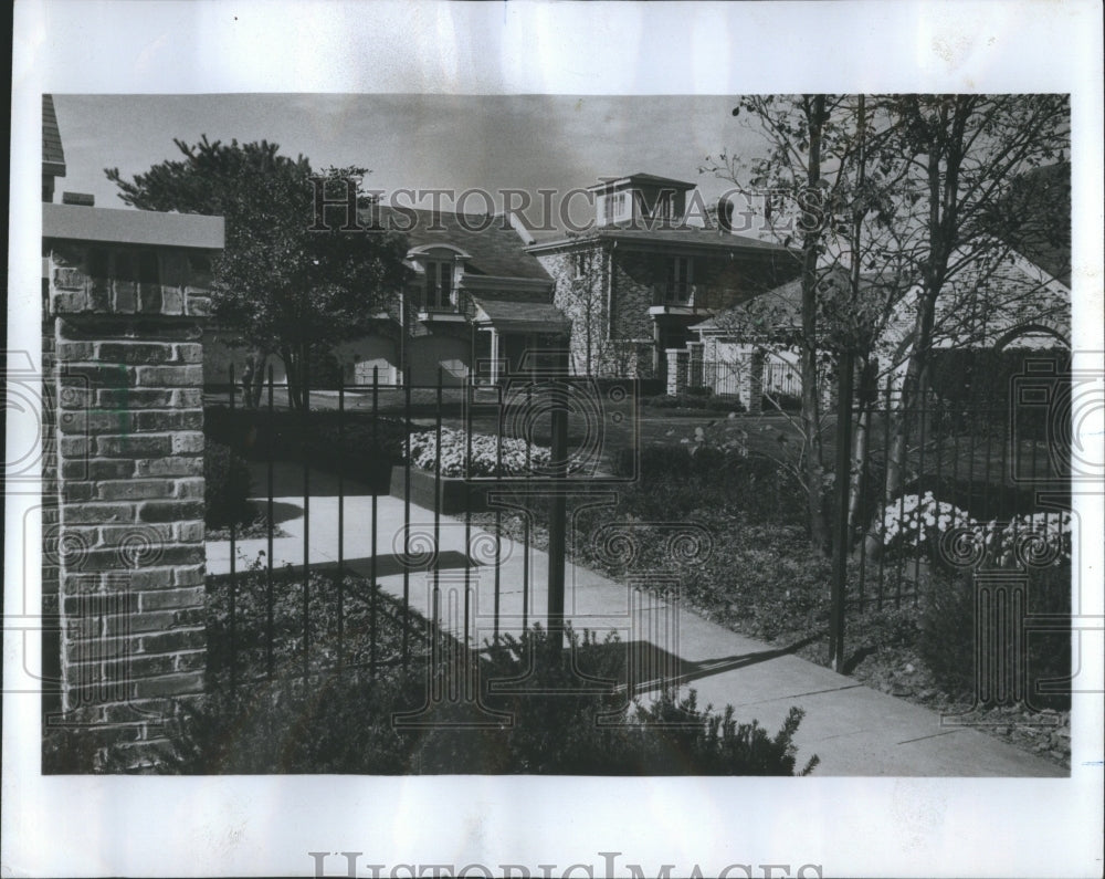 1974 Press Photo Lakeside Terrace Private Community