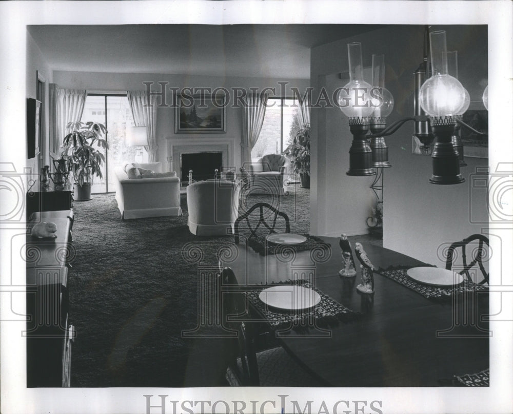 1976 Press Photo Interior design Ancient Tree