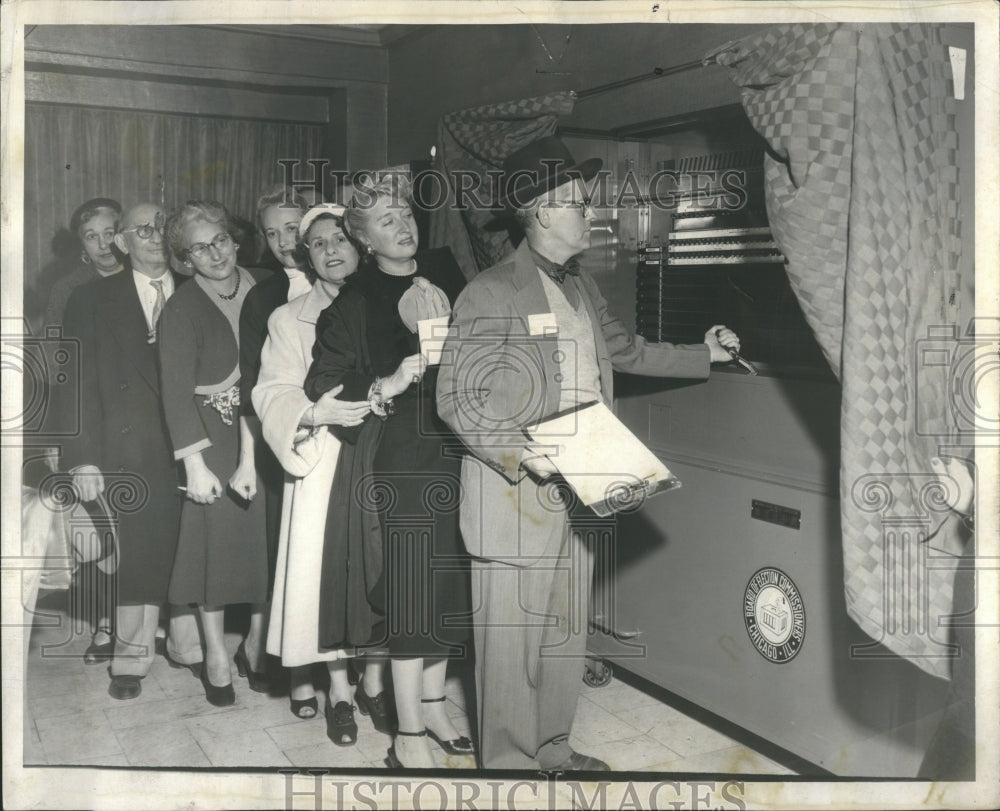 1954 Press Photo Anthony Martin Voters Ballots Cast