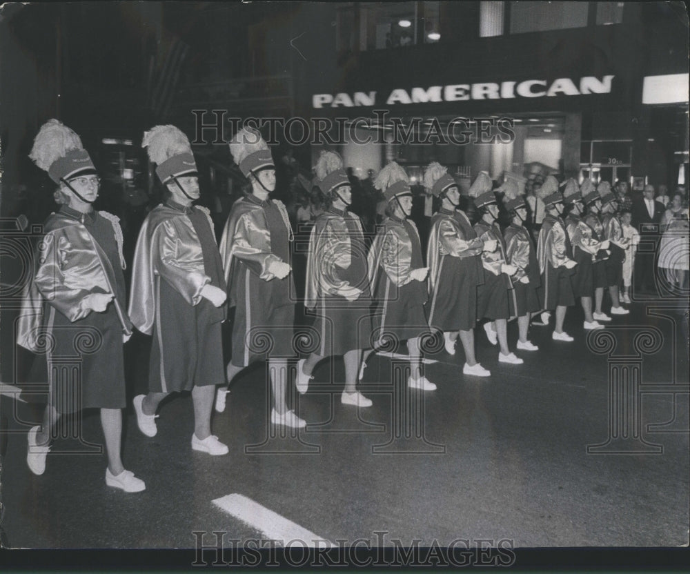 1965 Press Photo Marching grandmothers