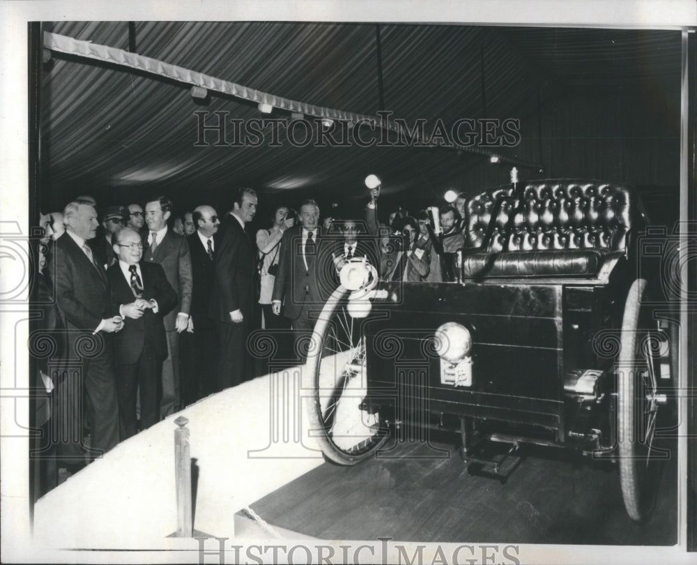 1976 Press Photo Juan Carlos Groups Spain