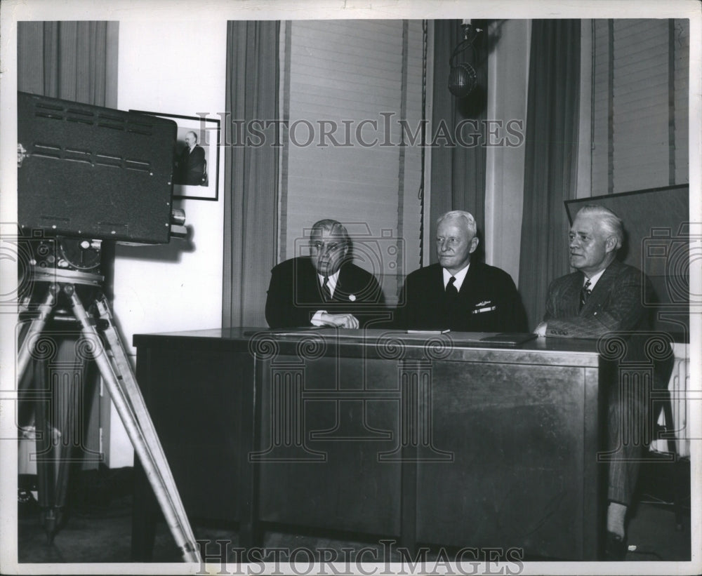 1946 Press Photo Louis J Gariepy US Sec