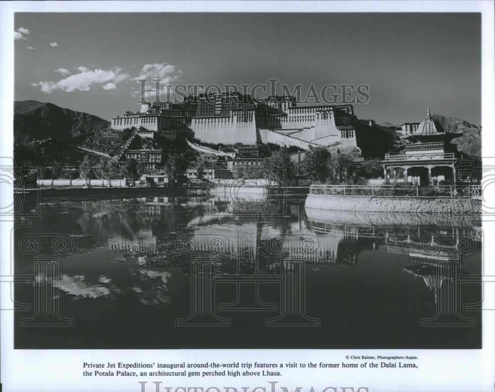 1989 Press Photo Former home of Dalai Lama Potala Pal