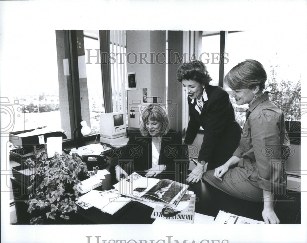 1990 Susan Hipsley Mag Editor-Historic Images