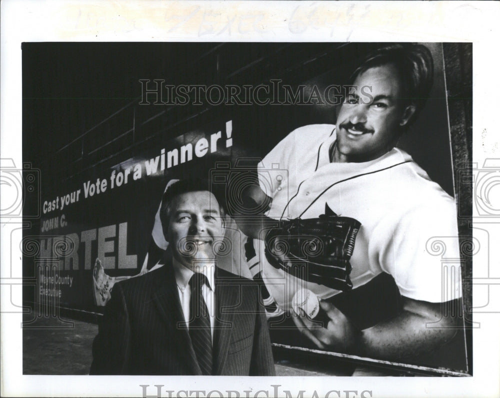 1986 Press Photo John Hertel