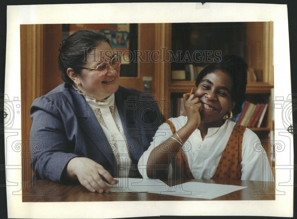 1990 Press Photo Henry English Roberta Felicial Collins