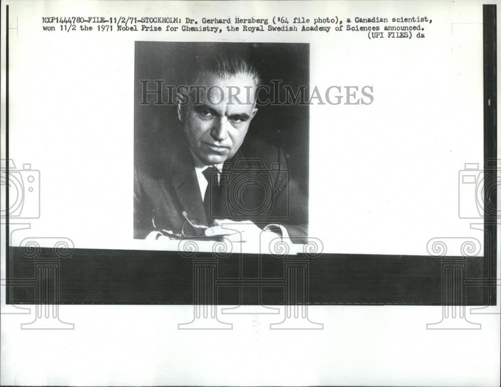 1971 Press Photo Seihard Herzberg Scientist